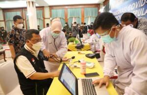 1.139 Nakes di Kepri Batal Disuntik Vaksin Covid-19 Kasus Positif Covid-19 Kepri