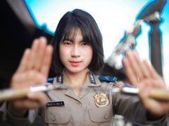 Polwan Cantik Marselina Rayakan Imlek, Doakan Semuanya Sehat Polwan Cantik Marselina