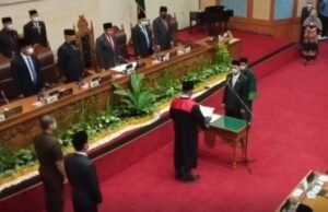 Ahmad Surya Resmi Wakil Ketua III DPRD Kota Batam Ketua DPRD Kota Batam