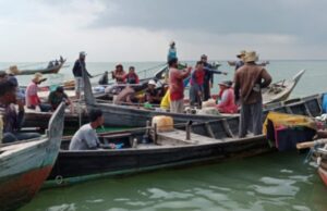 Marak Beroperasi, Tank Kerang Thailand Ancam Mata Pencaharian Nelayan Tradisonal Marak Beroperasi, Tank Kerang Thailand Ancam Mata Pencaharian Nelayan Tradisonal