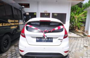 Korupsi Rp 4,9 Miliar, Kejari Karimun Sita Mobil Milik Mantan Direktur PDAM