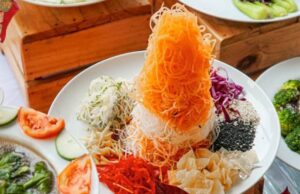 Yu Sheng Makanan Khas Imlek, Begini Cara Menyantapnya Yu Sheng Makanan Imlek