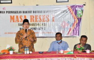 Wakil ketua 1 DPRD Natuna Menampung Aspirasi di Desa Kelanga.