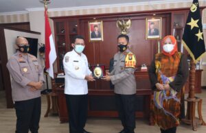 Silaturahmi ke Kapolda Kepri, Ini yang Dibahas Gubernur dan Wagub Kepri Silaturahmi