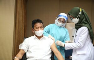 Kepala BP Batam Laksanakan Vaksinasi Covid-19 Tahap Kedua Vaksinasi tahap 2