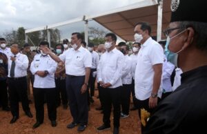 Tinjau Jembatan Batam-Bintan, Luhut Minta Dibuatkan Studi Ekonominya Tinjau Jembatan Babin