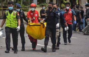 Polisi Lakukan Identifikasi Kepada 12 Kantong Potongan Tubuh Pelaku Bom Bunuh Diri Bom bunuh diri