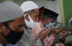 Gubernur Kepri Ajak Warga Beribadah dengan Disiplin Protkes Gubernur Kepri