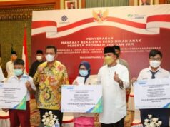 292 Anak Kepri Terima Beasiswa Jamsostek, Total Rp800 Juta Lebih Beasiswa Kepri