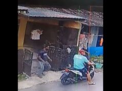 Aksi Dua Pemuda di Batam Curi HP di Perumahan Terekam CCTV, Netizen : Santai Kali Ya? Dua Pelaku Pencurian di Batam Terekam CCTV