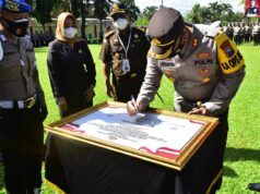 Polres Blitar Canangkan Zona Integritas Menuju WBK dan WBBM, Kapolres : Ini Tuntutan Reformasi Birokrasi Kapolres Blitar AKBP Leonard M Sinambela