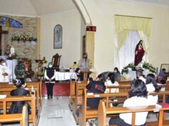 Minggu Paskah, Kapolres Blitar Pantau Pengamanan di Gereja Kapolres Blitar AKBP Leonard M Sinambela