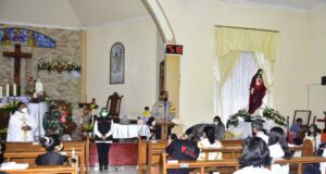 Minggu Paskah, Kapolres Blitar Pantau Pengamanan di Gereja Kapolres Blitar AKBP Leonard M Sinambela