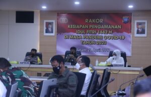 Rakor Kesiapan Pengamanan Idul Fitri 1442 H Bersama Kapolri Melalui Video Conference Rakor Bersama Kapolri