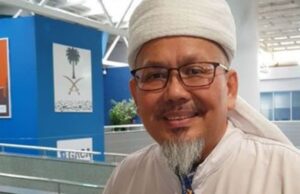 Jenazah Ustaz Tengku Zulkarnain Berada di Ambulans Saat Disalatkan Ustaz Tengku Zulkarnain Meninggal