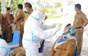 Hari Pertama Masuk Kerja, Pegawai Pemko Batam Jalani Tes Antigen Antisipasi penyebaran covid 19