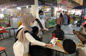 Duta Humas Polda Kepri Keliling Pasar Sosialisasi Pencegahan Corona Duta Humas Polda Kepri