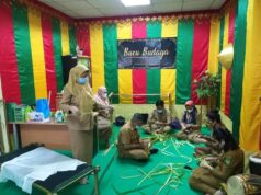 Sambut Hari Raya Idul Fitri 1442 H, Disbudpar Kota Batam Buat Anyaman Ketupat Disparbud Kota Batam