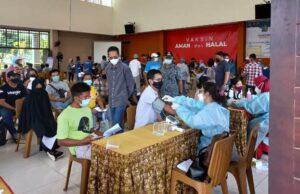 Daftar Online, 3.800 Warga Nongsa Divaksin Warga Nongsa Divaksin