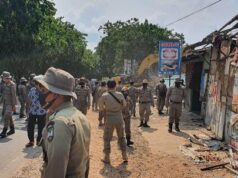Pelebaran Jalan, 165 Kios dan Rumah di Simpang Barelang Dibongkar Pelebaran Jalan Simpang Barelang