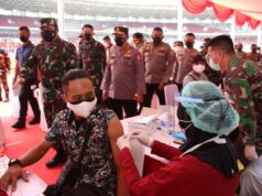 Vaksinasi Massal di SUGBK, Begini Harapan Kapolri dan Panglima TNI Kapolri