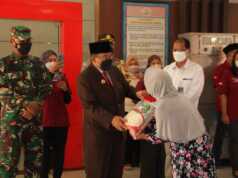 Kemensos Glontorkan 124 Ton Beras Untuk Warga Terdampak Covid-19 di Blitar Wali Kota Blitar Santoso