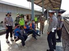 PPKM Level 4 Diperpanjang, Kodim 0808/Blitar Gencar Lakukan Operasi Yustisi Bersama Operasi Yustisi yang dilakukan TNI-Polri di terminal Blitar.