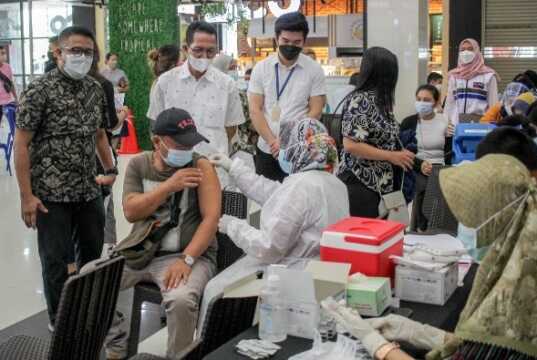 Pelaku Pariwisata, Budaya, Ekraf Batam Divaksin Dosis Kedua Pelaku Pariwisata Ekraf Batam