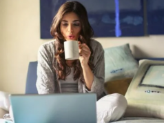 Tips Atasi Gangguan Kesehatan Saat WFH, dari Sakit Pinggang hingga Burnout Gangguan Kesehatan WFH