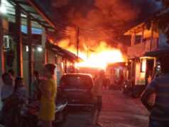 Puluhan Rumah di Baloi Batam Ludes Terbakar Rumah Batam Terbakar