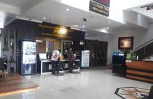 Dugaan Korupsi Rp3,4 M di BUMD PT Pelabuhan Kepri, Huzrin Hood Diperiksa Kejati Kepri Dugaan korupsi di Kepri