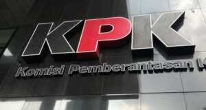 Dugaan Korupsi Bupati Bintan Non Aktif Apri Sujadi, KPK Periksa 5 Pengusaha Bupati Bintan