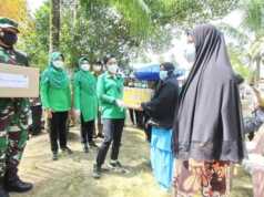 Erlin Jimmy Temui Pengrajin Tenun Pulau Ngenang, Janji Bantu Promosi Pengrajin Tenun Pulau Ngenang