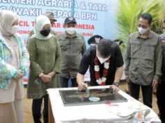 Warga Batam di Pulau Terluar Terima Sertifikat Lahan