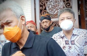 Pendukungnya Disebut Kader Celeng, Ganjar di MBK Blitar : Itu Mah Biasa Soal Politik Gubenur Jawa Timur Ganjar Pranowo