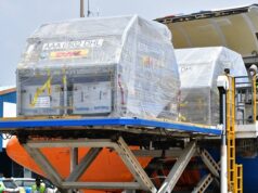 800 Ribu Vaksin Pfizer Bantuan AS Tiba di Indonesia Vaksin Pfizer di Indonesia