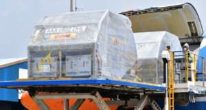 800 Ribu Vaksin Pfizer Bantuan AS Tiba di Indonesia Vaksin Pfizer di Indonesia