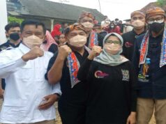 Dampingi Mas Menteri Parekraf di Blitar, Politikus Partai Gerindra Endro Hermono Percepat Pembangunan Jalan Politikus Partai Gerindra Dampingi Mas Menteri Parekraf di Blitar