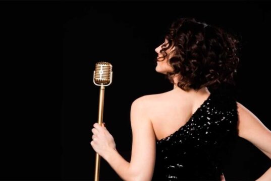 5 Band yang Memiliki Vokalis Perempuan vokalis wanita