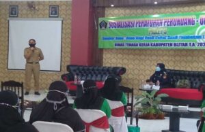 Pemkab Blitar Latih Camat PMI Untuk Berwirausaha Mandiri Kepala Dinas Tenaga Kerja Kabupaten Blitar