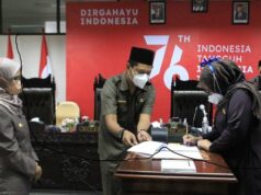 Rapat Paripurna DPRD Kabupaten Blitar Ada 18 Ranperda dan Persetujuan APBD menjadi Perda Rapat Paripurna DPRD Kabupaten Blitar