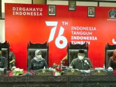 Bupati Blitar Sampaikan Penjelasan Rancangan APBD T.A. 2022 Dalam Rapat Paripurna DPRD Sidang paripurna DPRD Kabupaten Blitar