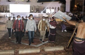 HUT Ikatan Keluarga Adonara Dihadiri Rudi-Amsakar dan Wabup Flores Timur