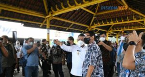 Tinjau Nongsa Marina & Resort Batam, Menparekraf RI: Sinyal Kebangkitan Perbaikan Ekonomi Menteri Pariwisata dan Ekraf RI Sandiaga Uno didampingi Gubernur Provinsi Kepri H Ansar Ahmad secara langsung meninjau Pelabuhan Nongsa Marina and Resort Batam f,ist