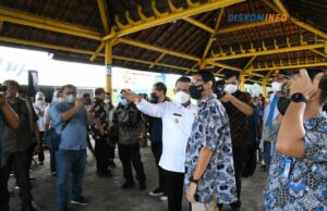 Tinjau Nongsa Marina & Resort Batam, Menparekraf RI: Sinyal Kebangkitan Perbaikan Ekonomi Menteri Pariwisata dan Ekraf RI Sandiaga Uno didampingi Gubernur Provinsi Kepri H Ansar Ahmad secara langsung meninjau Pelabuhan Nongsa Marina and Resort Batam f,ist