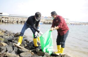 Amsakar Ajak Warga Batam Selamatkan Bumi dari Sampah Selamatkan Bumi dari Sampah