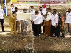 Aunur Rafiq Dampingi Gubernur Kepri Hadiri Peresmian Agrowisata Aunur Rafiq