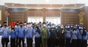 Aunur Rafiq Lantik 71 CPNS Pemkab Karimun Formasi 2018 Aunur Rafiq