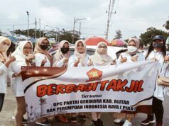 PIRA Kabupaten Blitar Bagi-bagi Ratusan Takjil PIRA Kabupaten Blitar Bagi-bagi Ratusan Takjil