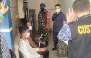 Tentara Amankan 3 Pria di Bandara, Bawa Barang Haram di Duburnya Pria di Bandara